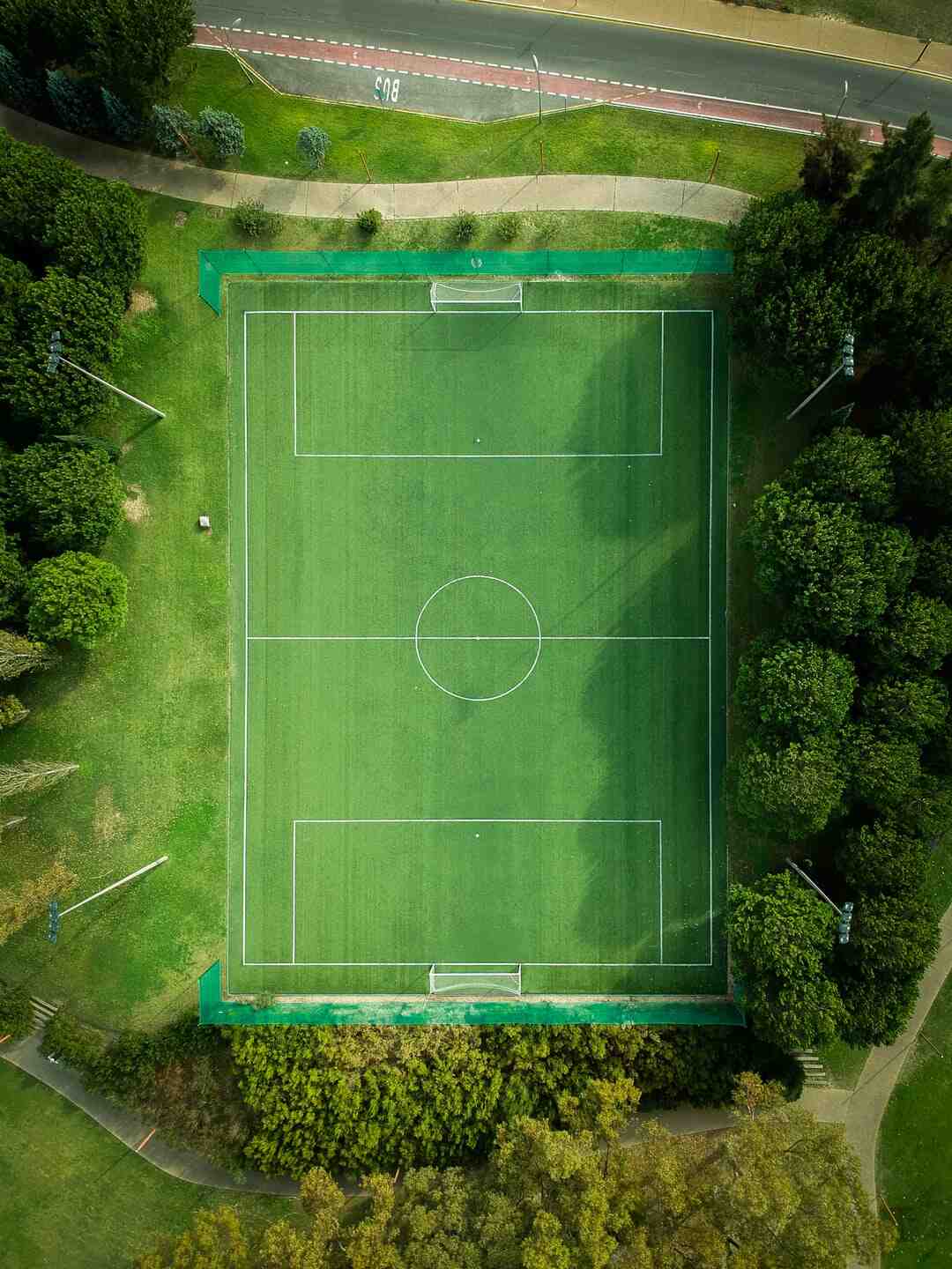 Qui peut jouer en U18 football ?